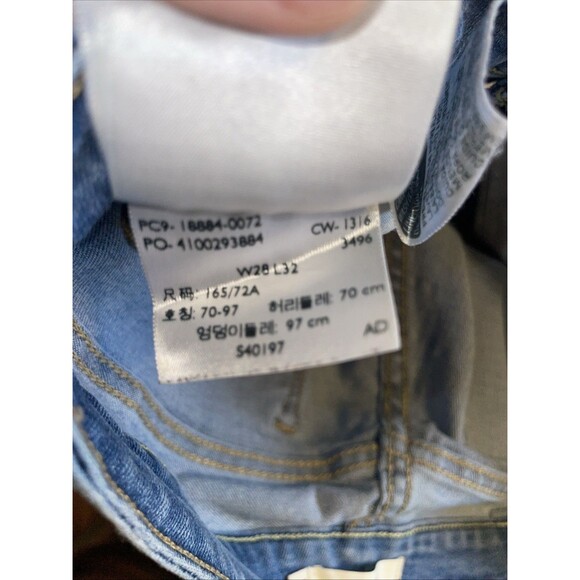 Women's Size 28x32 Levi’s 712 Slim Straight Jeans Light Wash Mid Rise Distressed - Picture 14 of 15